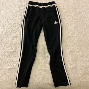 Adidas pants 🐼